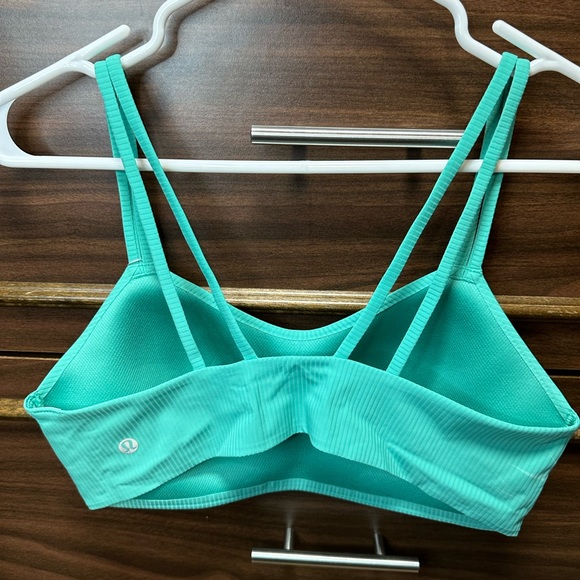 NWT Lululemon Like a Cloud Bra B/C *Ribbed Size 10 - Picture 5 of 5